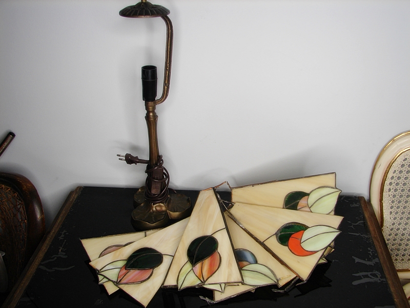 Naprawa lampki witrażowej